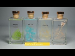 Profumo per ambienti con diffusore a bastoncini naturale personalizzato da 200 ml con decorazione di fiori finti