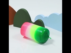 Candela pilastro arcobaleno alla verbena al limone per la decorazione dell'aroma della casa