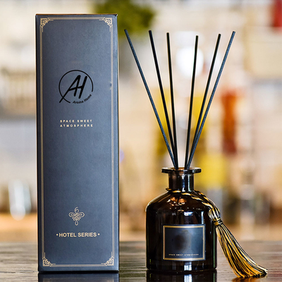 Rattan di legno Reed Diffuser Bottle nero 50ml di fragranza del coperchio con il bastone