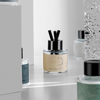il diffusore dell'automobile della bevanda rinfrescante di aria della bottiglia di vetro di aromaterapia 50ml con il silicone non slitta la stuoia