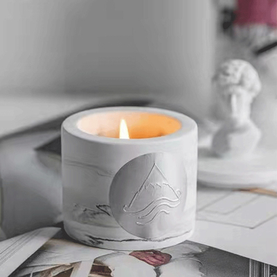 L'abitudine della candela della casa dell'aroma della cera di Gardenia Ginger And Orange Scented Soy ha stampato 65g
