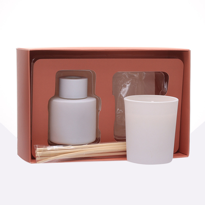 50ml Matte White Bottle Reed Diffuser ha messo con il cappuccio di legno ha sentito le candele