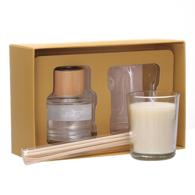 Piccolo set regalo di fragranze per la casa con candele profumate in cera di soia a marchio privato