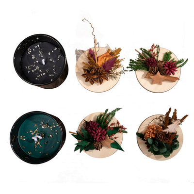 Scatola regalo per candela profumata natalizia con coperchio in legno di cera di fiori conservati nero verde