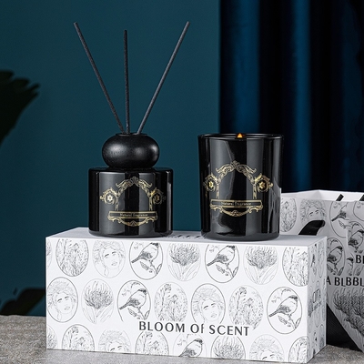 Set regalo con diffusore a lamella di candele profumate con profumo naturale in vasetto di bottiglia bianco nero