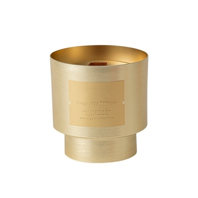 I barattoli del metallo placcati oro di lusso di legno unico su ordinazione della cera della soia dello stoppino dell'etichetta privata della CASA dell'AROMA esaminano in controluce per il regalo di San Valentino
