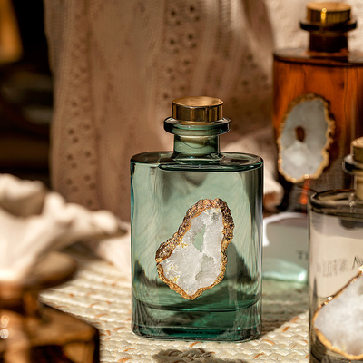 Bottiglia fresca Reed Diffuser di vetro del profumo della stanza dell'aria dell'ufficio dell'olio essenziale di aromaterapia