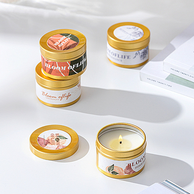 LA CASA dell'AROMA ha personalizzato Mini Black ed il regalo dorato di colore ha messo la candela profumata della cera della soia di fragranza domestica di 5 profumi