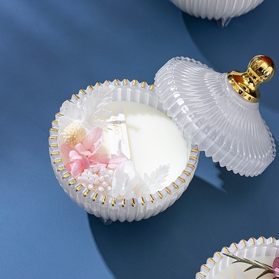 L'etichetta privata delle candele profumate romantiche della soia di San Valentino ha personalizzato