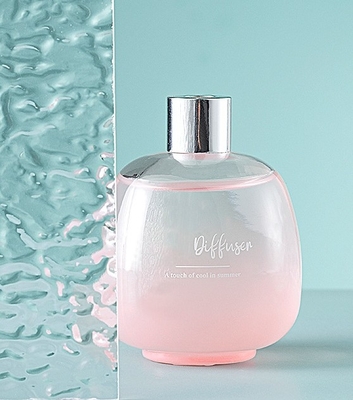 Bastone fresco Reed Diffuser Essential Oil Sets della fibra del coperchio del nastro della bottiglia di vetro della bolla di estate