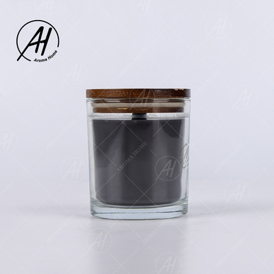 Il cioccolato nero sente le candele profumate uniche con il contenitore di regalo e di coperchio