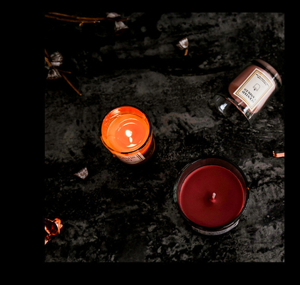 Candele del barattolo dell'Istituto centrale di statistica di aromaterapia chiare di fragranza della cera profumata nordica della soia con il contenitore di regalo