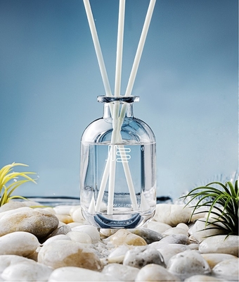 Famiglia Reed Diffuser del bastone di aromaterapia dell'olio essenziale della bottiglia di vetro chiara