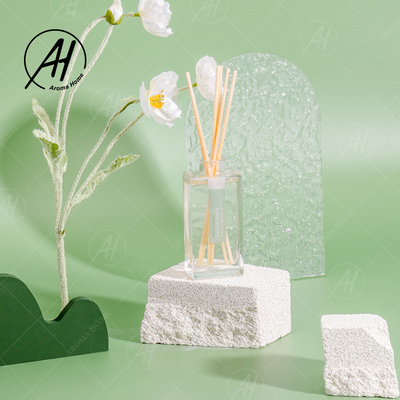 Bastoni Reed Diffuser 100ML della bevanda rinfrescante di aria dell'olio della bottiglia di vetro dell'hotel con la scatola d'imballaggio