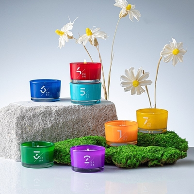 Fragranza di lusso Reed Diffuser Scented Candle Set con l'imballaggio del contenitore di regalo dell'autoadesivo