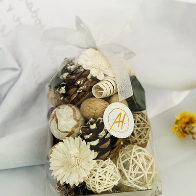 I potpourri fatti a mano 200g dell'aroma hanno sentito i fiori ed i dadi secchi