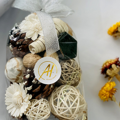 I potpourri fatti a mano 200g dell'aroma hanno sentito i fiori ed i dadi secchi