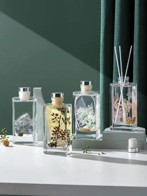 Regalo di lusso del profumo del quadrato di Reed Diffuser 150ml dell'aroma messo con il fiore secco