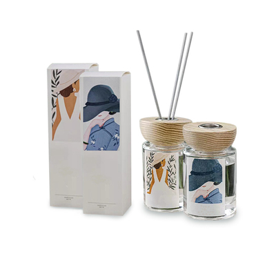 Il regalo variopinto su ordinazione ha messo il profumo di lusso 120ml con l'aroma Reed Diffuser della scatola di CMYK