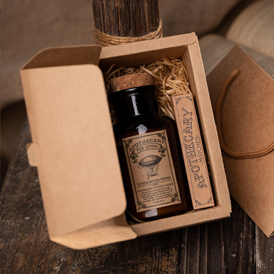 Retro menta verde di Cork Scented Aroma Therapy Candles della bottiglia e candela dell'eucalyptus